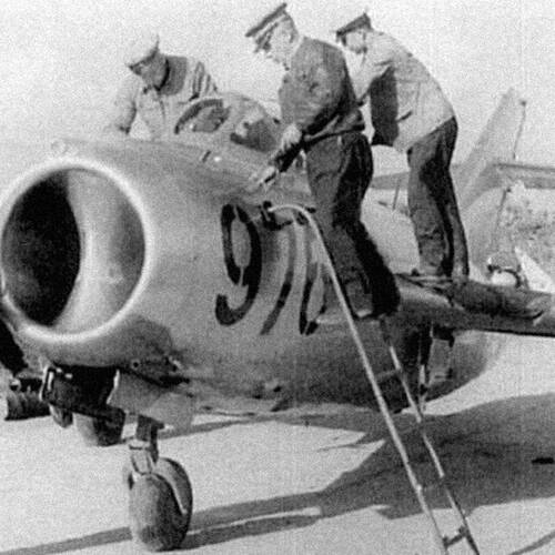 PILOT MiG-15 Poljot 3133 Chronograph russische mechanische Uhr Fliegeruhr